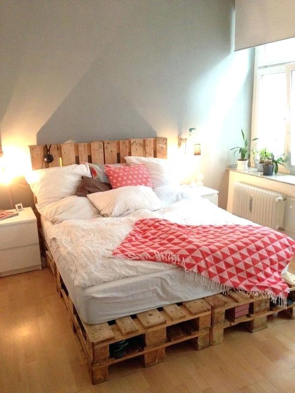 Brown Wood Pallet Double bed